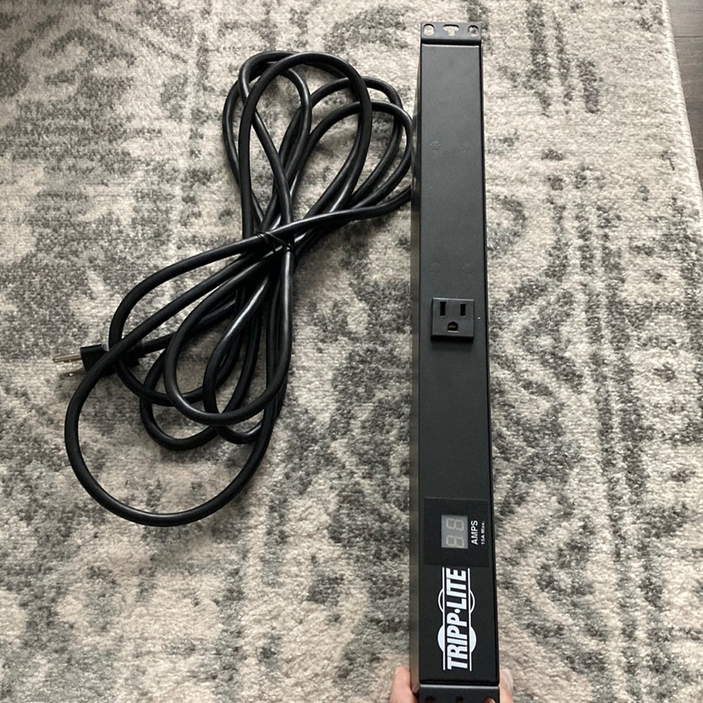 Tripp-Lite Metered Power Distribution Unit